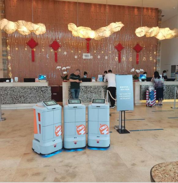 Quality Hypochlorous Acid Smart Service Robot WIFI 4G 10.1 In Screen Remotely Controlled Robot wholesale