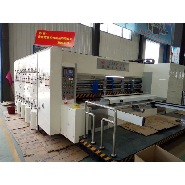Plastic Sheet Die Cutting Machines Accurate Lateral Movement With Smooth