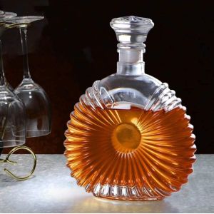 800ml Glass Decanter Sealed Plug Bottle for Whisky and Brandy Exquisite