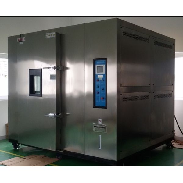 Constant Temperature Humidity Controlled Walk - In Environment Climate Test