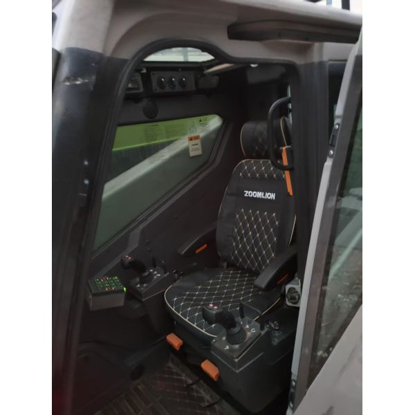 80ton Lifting Capacity Folding Boom Truck Crane Trucks Mobile Crane ZTC800H7 with 65.5m Maximum Lifting Height at Official