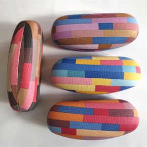 China Hot selling glasses cases with striped design leather on sale