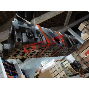 2454324 2237263 2221982 2778240 2811640 2741953 Engine Cylinder Head C15