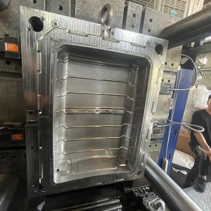 Custom Travel Suitcase Trolley luggage Mold Injection Manufacturing