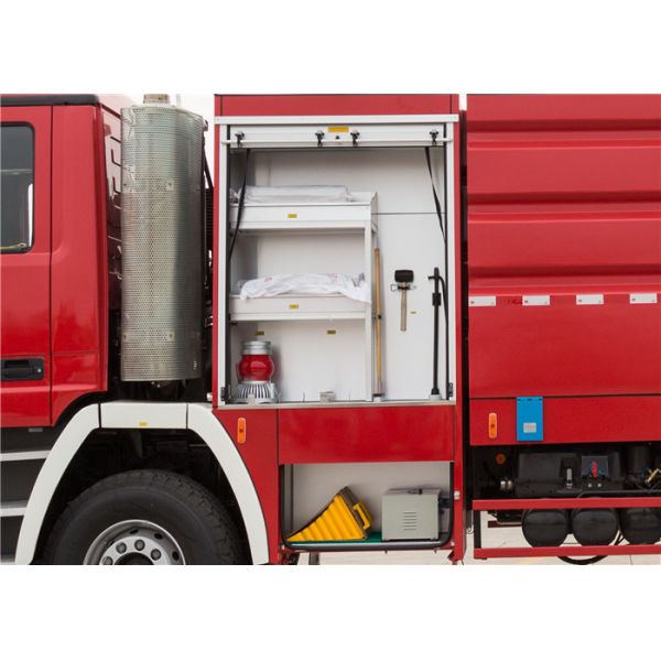 Quality Gross Weight 29000 KG Six Seats ARFF Airport Aircraft Fire Vehicles with HALE pump wholesale