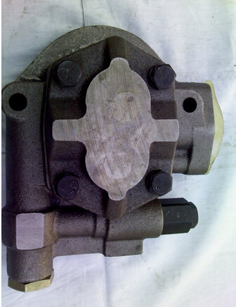 Quality Replacement Komatsu PC210-5 hydraulic gear pump 704-24-28230 wholesale