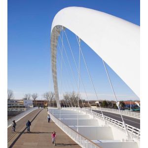 Precast Painted Steel Structural Bridge Q355 Tied Arch Crossing Pedestrian