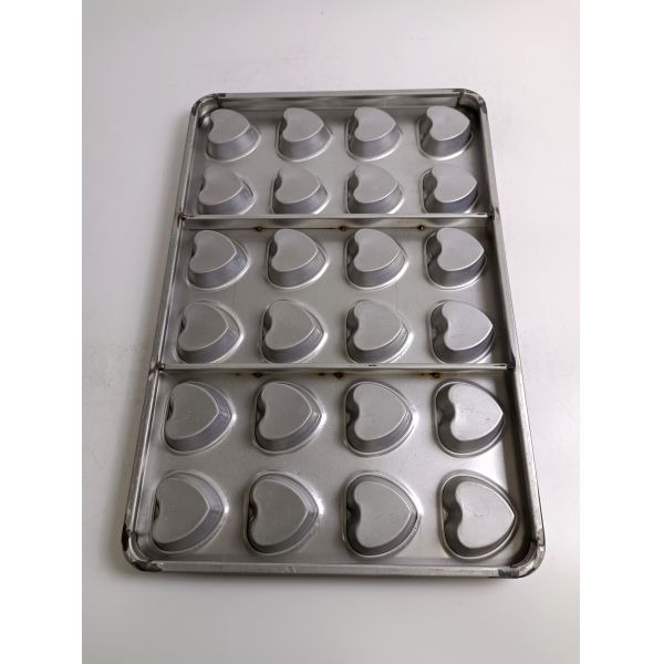 Stickproof 24 Cup 600*400*30 Aluminium Heart Shape Muffin Pan Tray