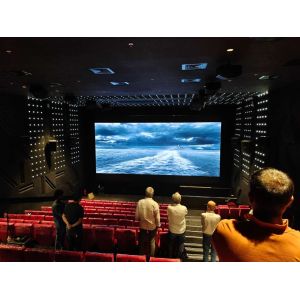 China Indoor Full Color LED Display SMD P3 Technology 3840Hz High Refresh 111111 Pixels/m2 and 900cd/m2 White Balance Brightness on sale