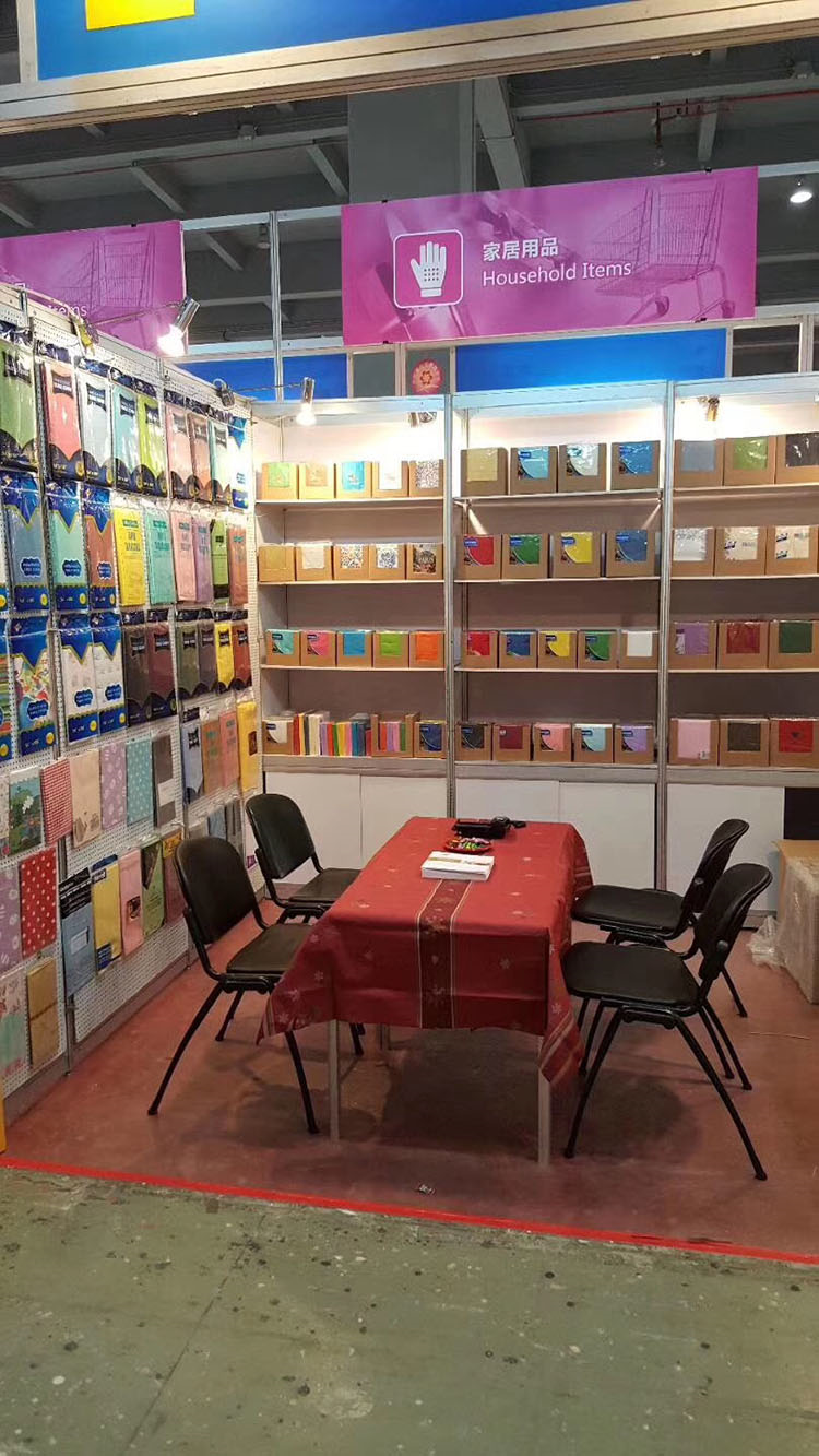 Decorative Printed Paper Gold Foil Napkin With Flower Lines