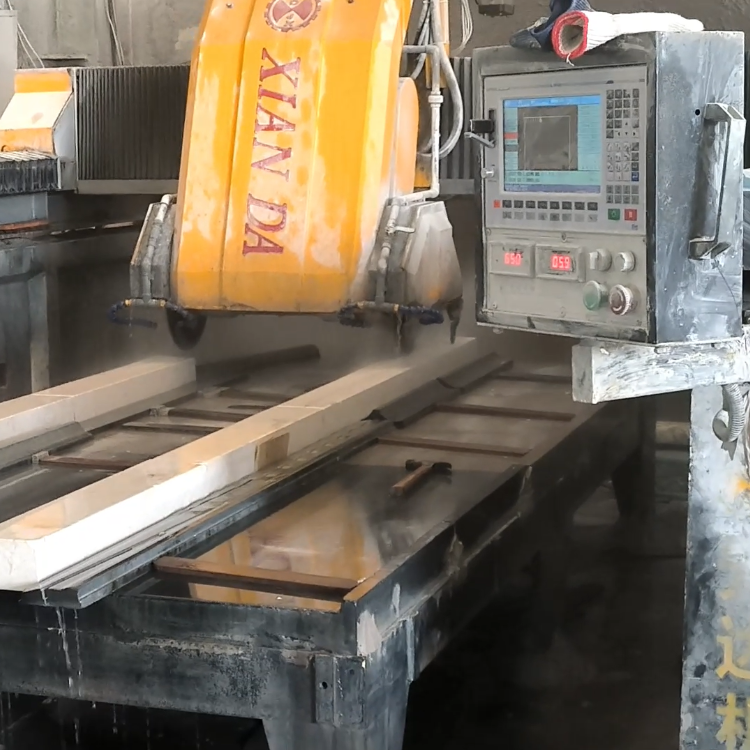 Cheap 3-axis CNC Bridge Type Linear Cutting and Milling Machine with 3500 mm Processing Length and Multi-Function Precision Blade Lifting for sale