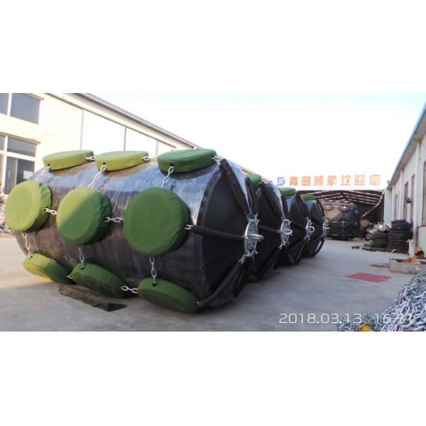 Quality Accepted OEM EVA Foam Fender With Customizable And Swivel Included wholesale