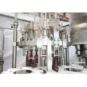2000BPH -20000BPH Beer Bottle Filling Equipment 3 In 1 Good Sealing Performance