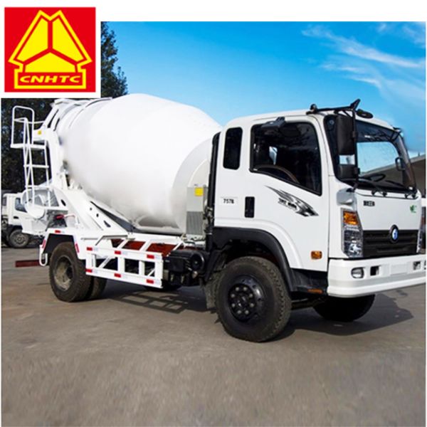 High Performance 4-6M3 Mixer Tank Truck 4x2 6 Wheels Of Sinotruk Howo