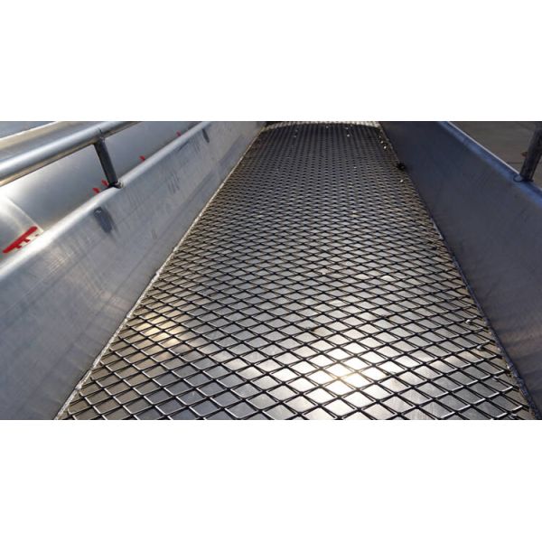 3 Axle 46000L Aluminum Tanker Trailer Anti Corrosion Petroleum