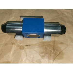 R900599646 4WE10L3X/CG24N9K4 4WE10L33/CG24N9K4 Rexroth 4WE10 Series Directional