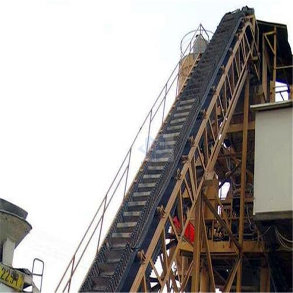 Quality High Incline Angles Scraper Conveyor Belt System For Bulk Material Handling wholesale