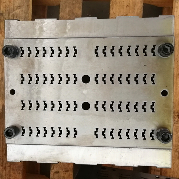 Customized CT Shape High Precision Extrusion Thermal Break Polyamide Strip