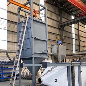 Automatic bulk bag unloading station for stainless steel powder