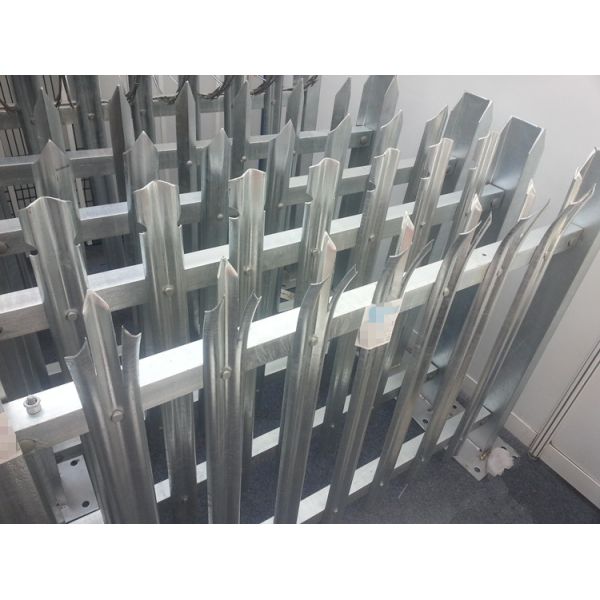 Sharp Profiled Heads H2.4m palisade Welded Wire Garden Fence