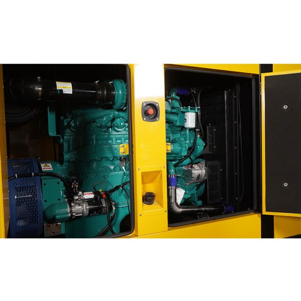 700kVA 560KW Super Silent Diesel Engines Generators with Advanced Fuel Injection
