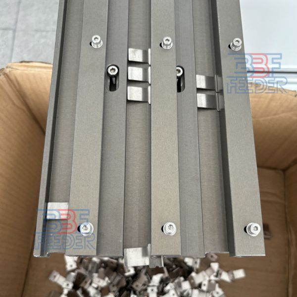 Metal Parts Vibratory Bowl Feeder Multi Track Vibrating Feeding System