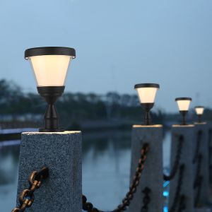 China Energy Saving IP65 Solar Post Lights With Mono Solar Panel Aluminum Column Lamp on sale