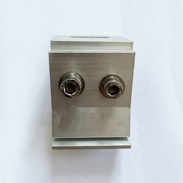 UV Resistant Solar Panel Metal Roof Clamps With Wind Load 60M/S