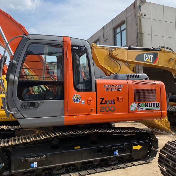 Quality Used Excavator Original Hitachi  ZX200-7 Secondhand Hydraulic 20ton Crawler Digger wholesale