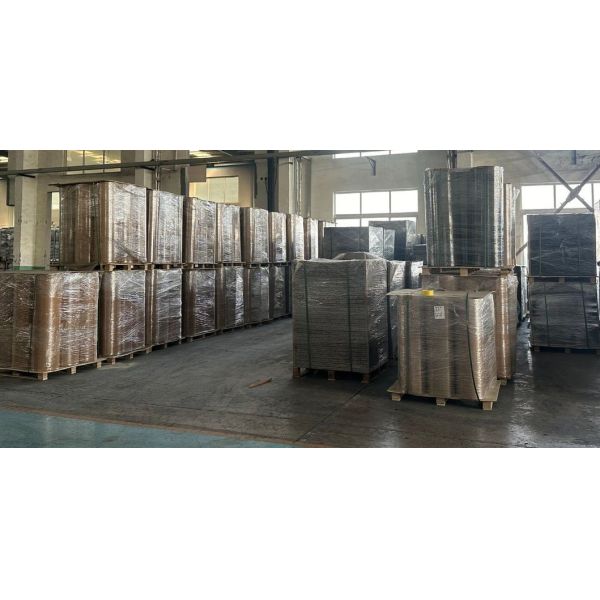 100*100cm and 50*50cm EPDM DOT Gym Rubber Flooring Tiles Absorbing Impact of Weights with Pure Color or Black Ground