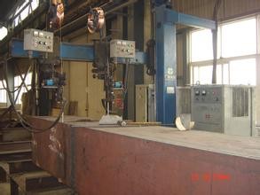 China Electroslag Welding Method Use Long Electrode Insert The Hole for Connecting Plate in Box Column Making Line on sale