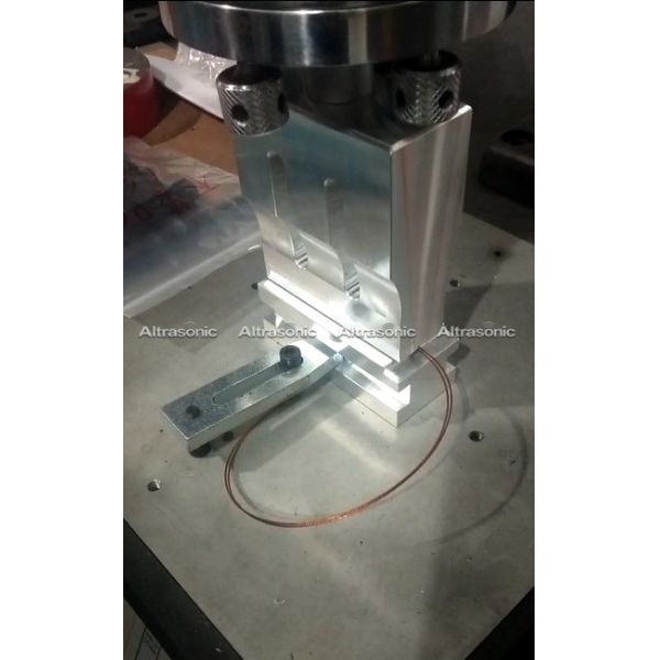 Quality High Speed Clean Ultrasonic Welding Equipment For Thermoplastic Resin wholesale