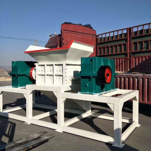 Function Waste Material Shredding Industrial Shredder with Twin Shaft Automatic Shredder