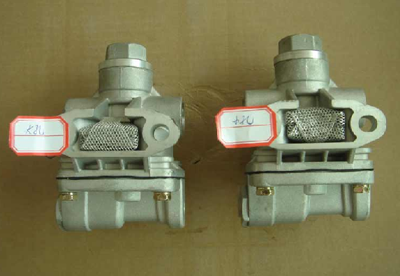 China 44540-1640 BRAKE VALVE ASSEMBLY OEM PRECISION BRAKING SYSTEM FOR HINO TRUCKS on sale