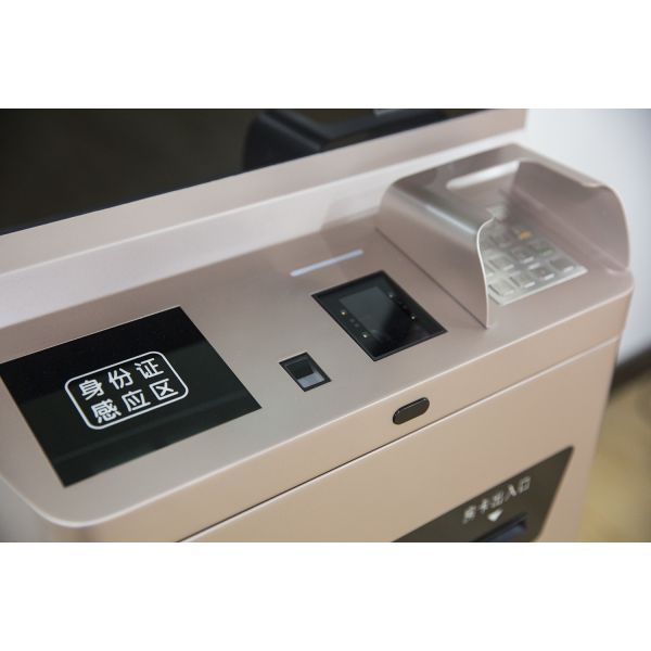 HD LED LCD KER Slim 32 Inch Hotel Self Check In Kiosk