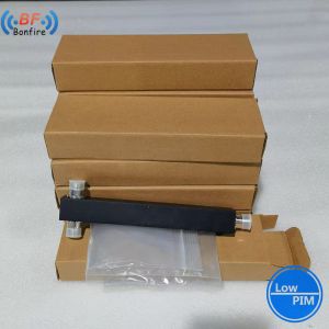 GFQ-XXXXXX High Bandwidth 2 Way Power Divider 350-3800MHz for Telecommunication