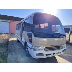 China Toyota Coaster Used Japan 30seater Left Hand Drive Manual Transmission Diesel Engine 1hz on sale