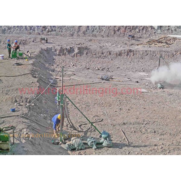Lightweight Engineering Drilling Rig AK60