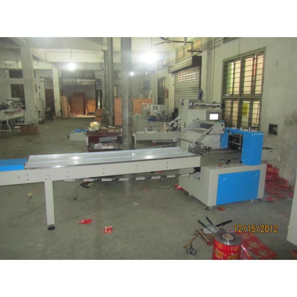Automatic Flow 4500mm Bakery Packaging Machine Cream 20pcs