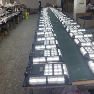 Motion Sensor Solar Street Light 100W Solar Powered Street Light With Auto