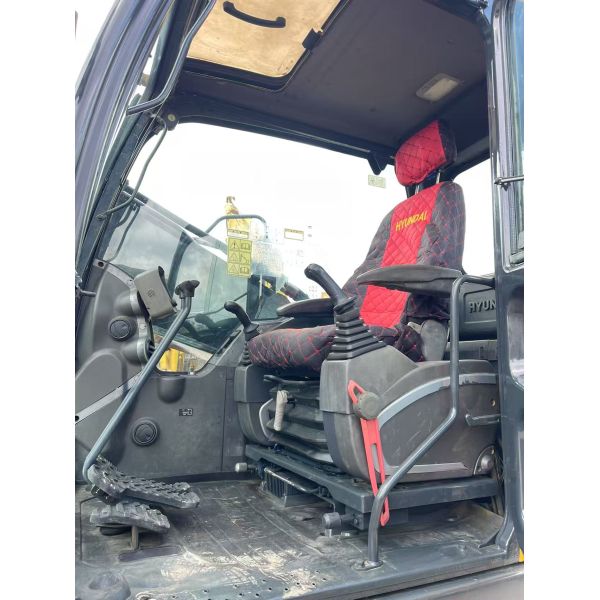 Used Hyundai R220LC-9S Excavator 22T Crawler 1.2m3 Bucket