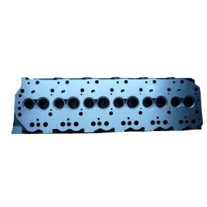 New Cylinder Head (Bare) Auto Engine Parts For Nissan TD42 OEM 11039-06J00