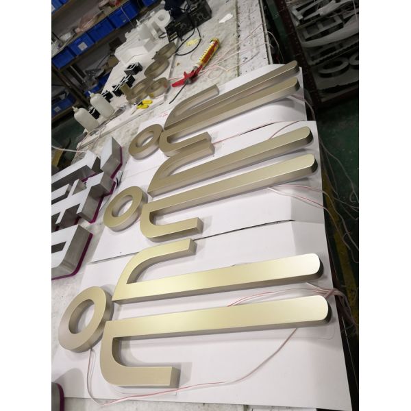 3D Acrylic LED Edge Lit Signs Brass / Chromed Wall Mounted