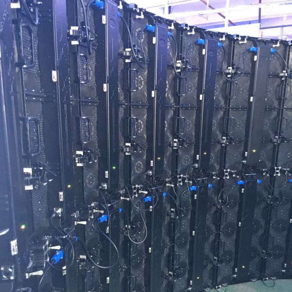 Epistar P2 P2.5 Outdoor Flexible Led Screen 25W Aluminum Cabinet