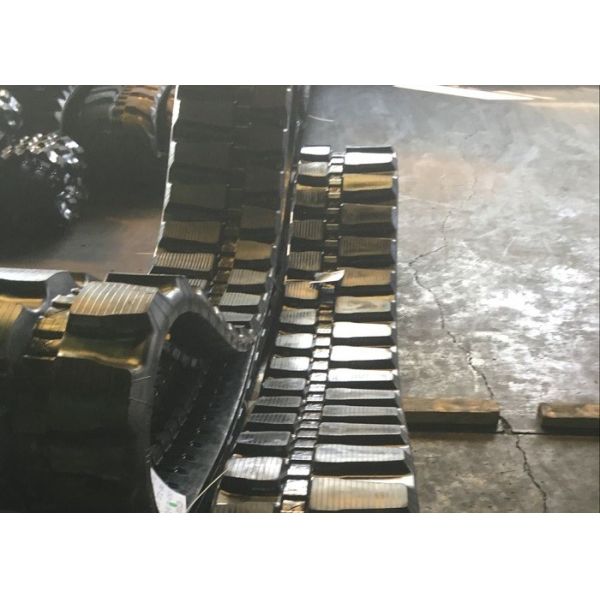 Quality Yanmar Excavator Rubber Tracks 55 Links For B50.2b / Vio45 400 X 75.5 X 74mm wholesale