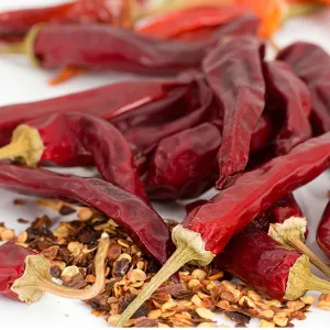 China Top Dried Cayenne Chili Peppers With Stemless Or Stem Cut Strong Chilli Flavor 10kg Or 25kg/bag on sale