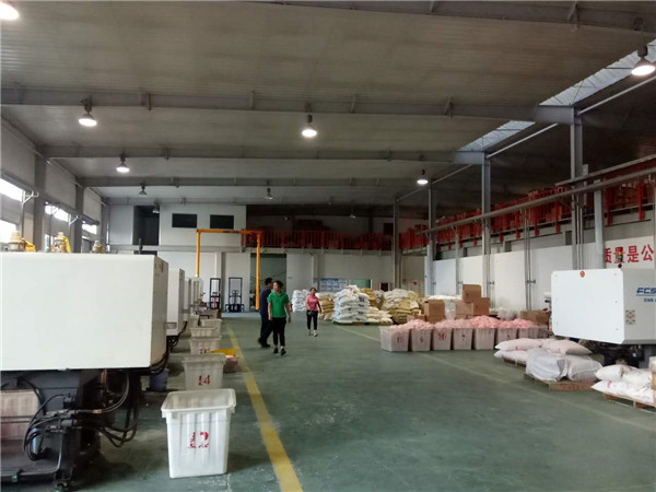 Mini Numbered UHF Ear Tag 32mm Dia Temperature Resistance For Sheep Ovine