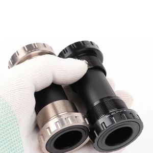 Crankset With Bottom Bracket