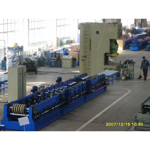 45 Degree Cutting Multi Punching Cable Tray Roll Forming Machine For Steel Door