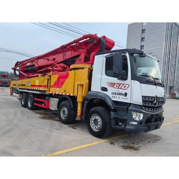 2020 62m Hydraulic Concrete Pump Truck with Perfect Machining Process and Hydraulic Pump